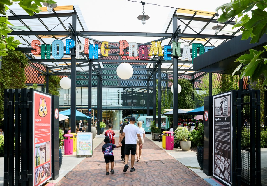 Image de l'entrée principale du centre commercial Shopping Promenade Coeur Alsace